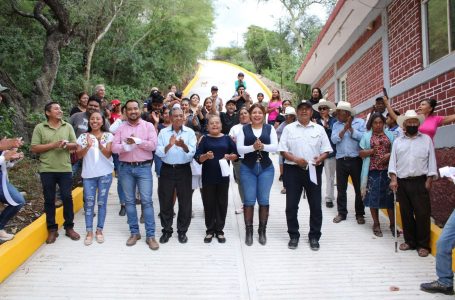 Continúan las obras de  impacto para Acatlán    con Lupita Bárcenas