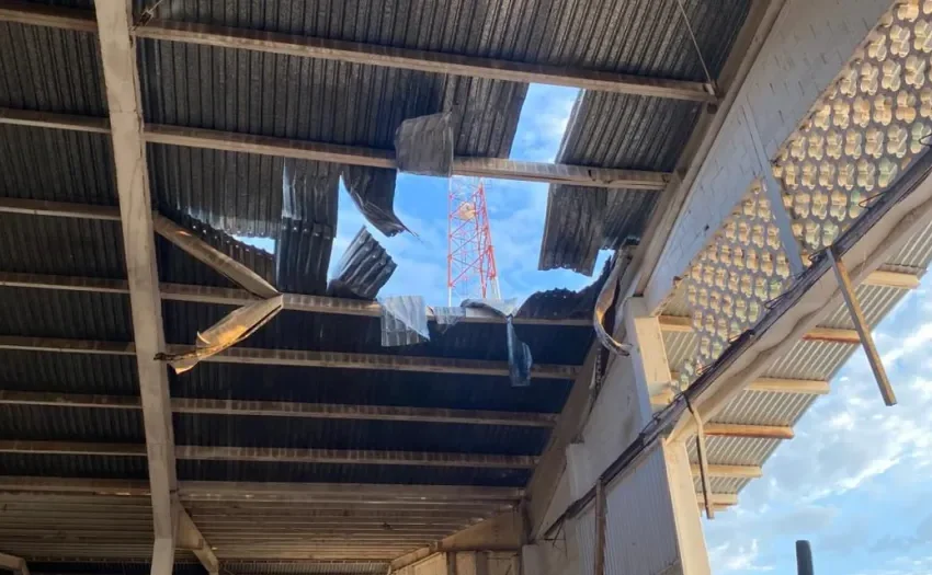Detonan explosivos en la dirección de Seguridad Pública en Escuinapa