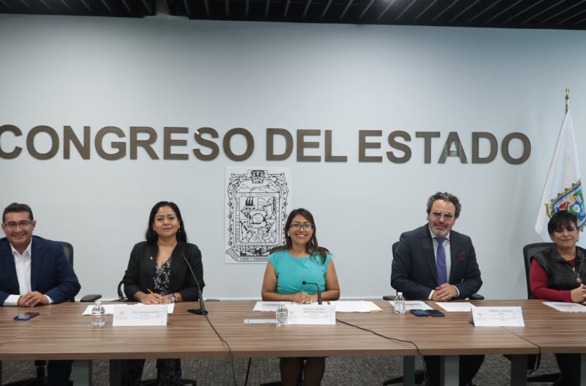 Comisiones del Congreso presentan Informe Anual de Actividades