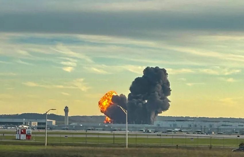 Avión se estrella en Louisville y provoca incendio con siete muertos