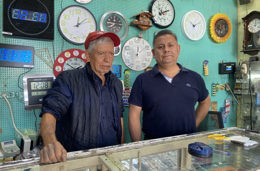 Don José Daniel, es el relojero “aliado del tiempo en Izúcar de Matamoros