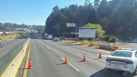 Accidente genera caos en la Autopista México-Puebla