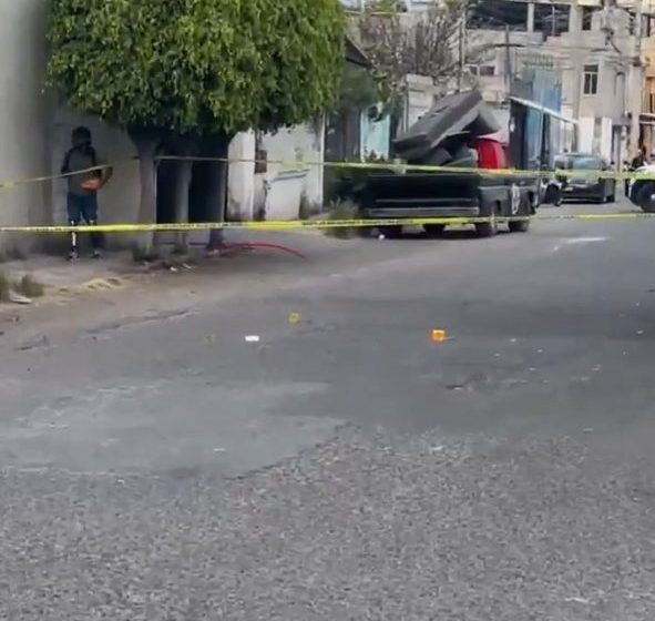 Hombre sobrevive a ataque a balazos en calles de Puebla