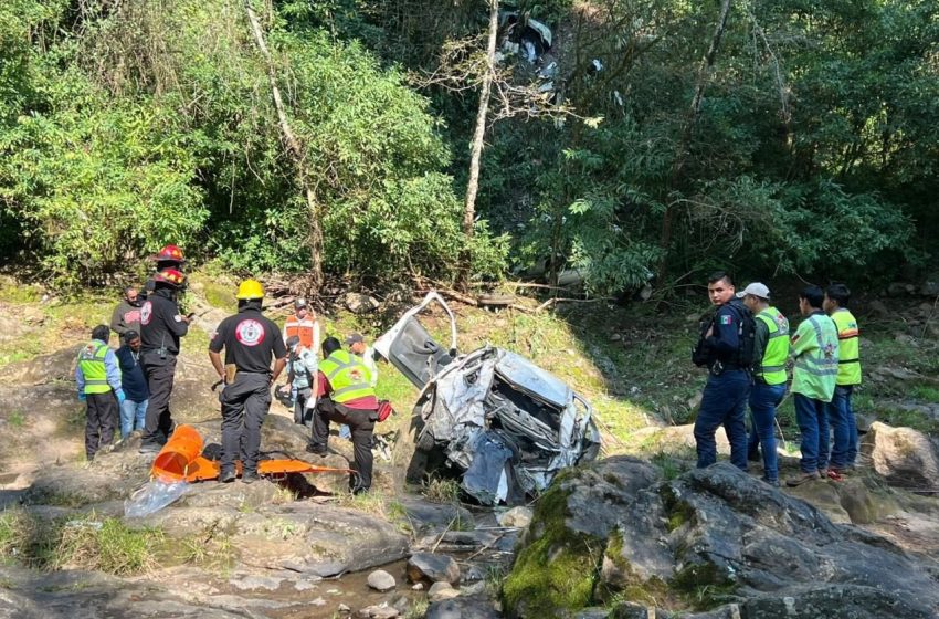 Mujer muere al caer en barranca de Totolapa en Huauchinango