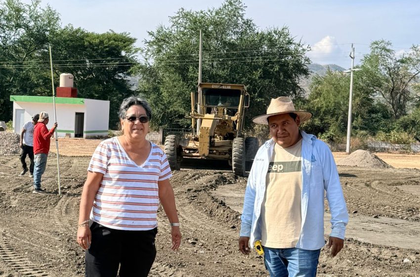 Delia García. Presidente Municipal de Ixcamilpa de Guerrero cierra el año 2025 con obras estratégicas y con todo