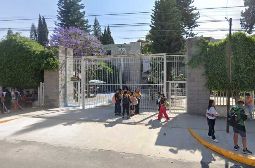 Padre de familia agrede a presunto acosador dentro del BINE en Puebla