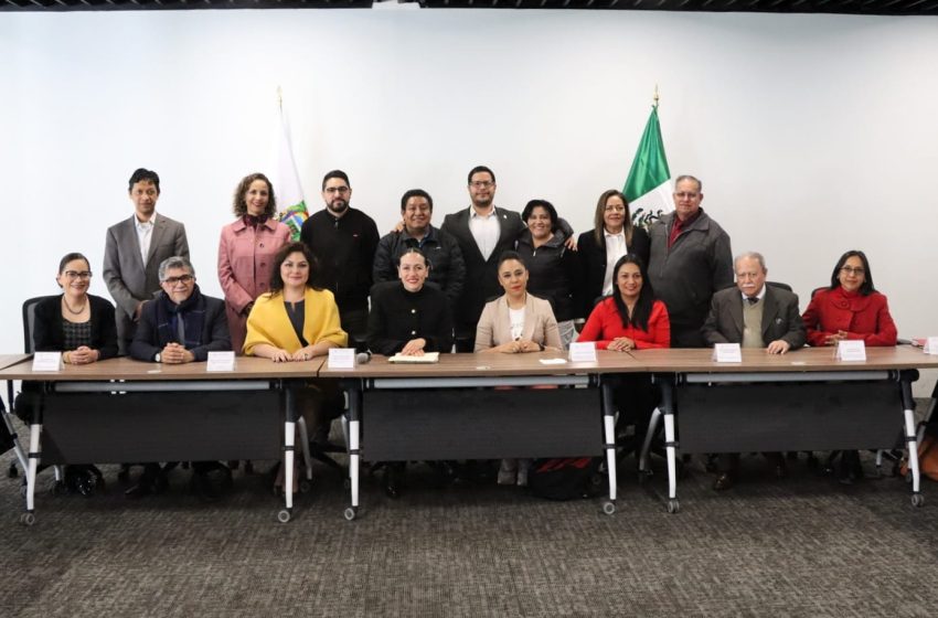Sesiona Consejo Académico y de Innovación del Congreso del Estado para instituir la Cátedra Matilde Montoya