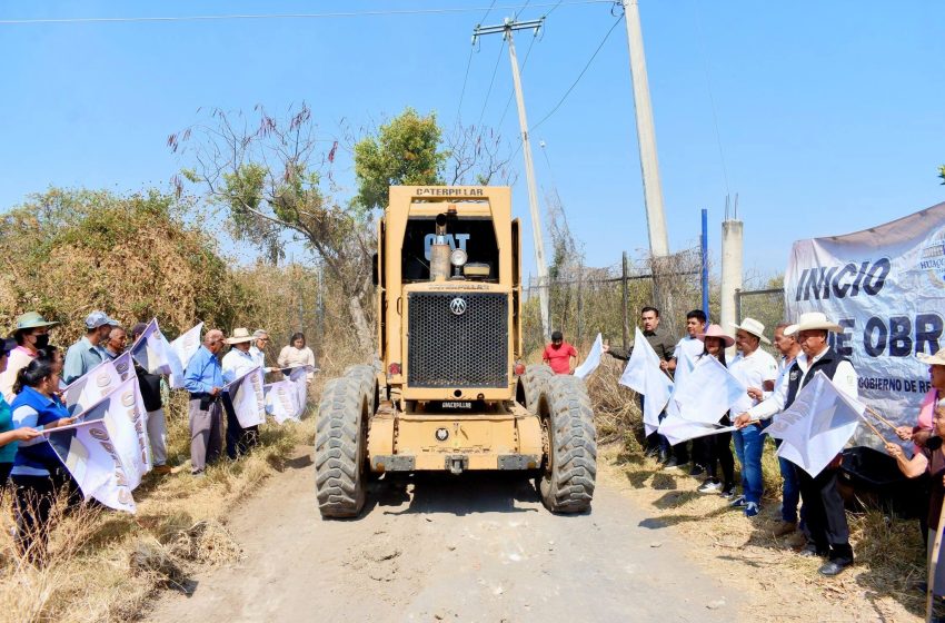 Mejora Raúl Marín 8km    de vialidades rurales      en Huaquechula
