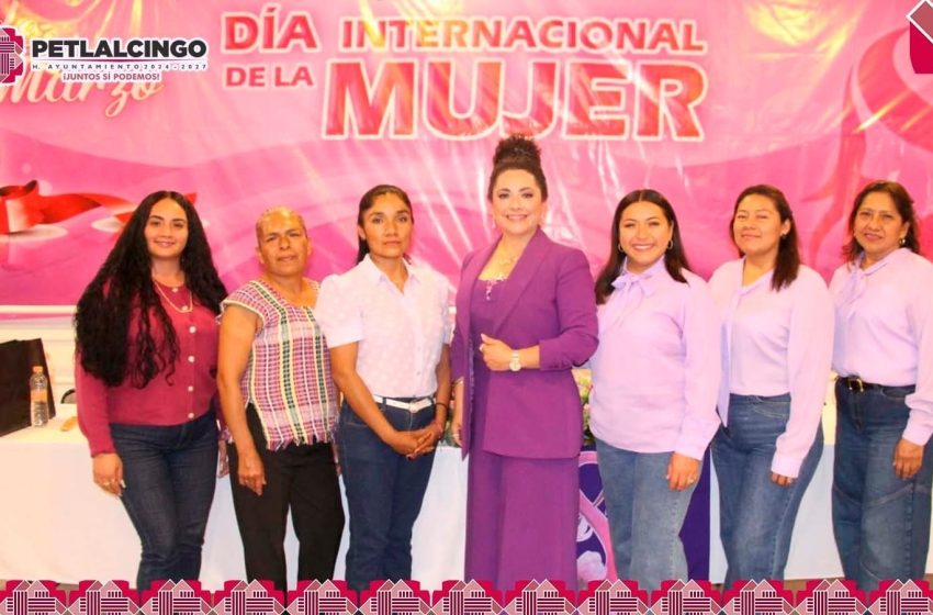Reconocen en Petlalcingo la virtud de las mujeres