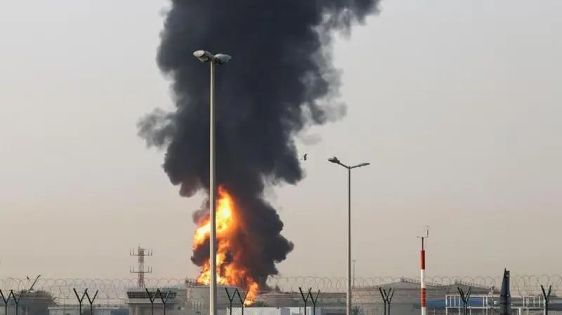 Ataques con drones sacuden Dubái y un puerto petrolero de Emiratos Árabes Unidos