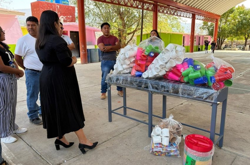 Impulsa Maru Meza el bienestar del sector educativo en Tulcingo