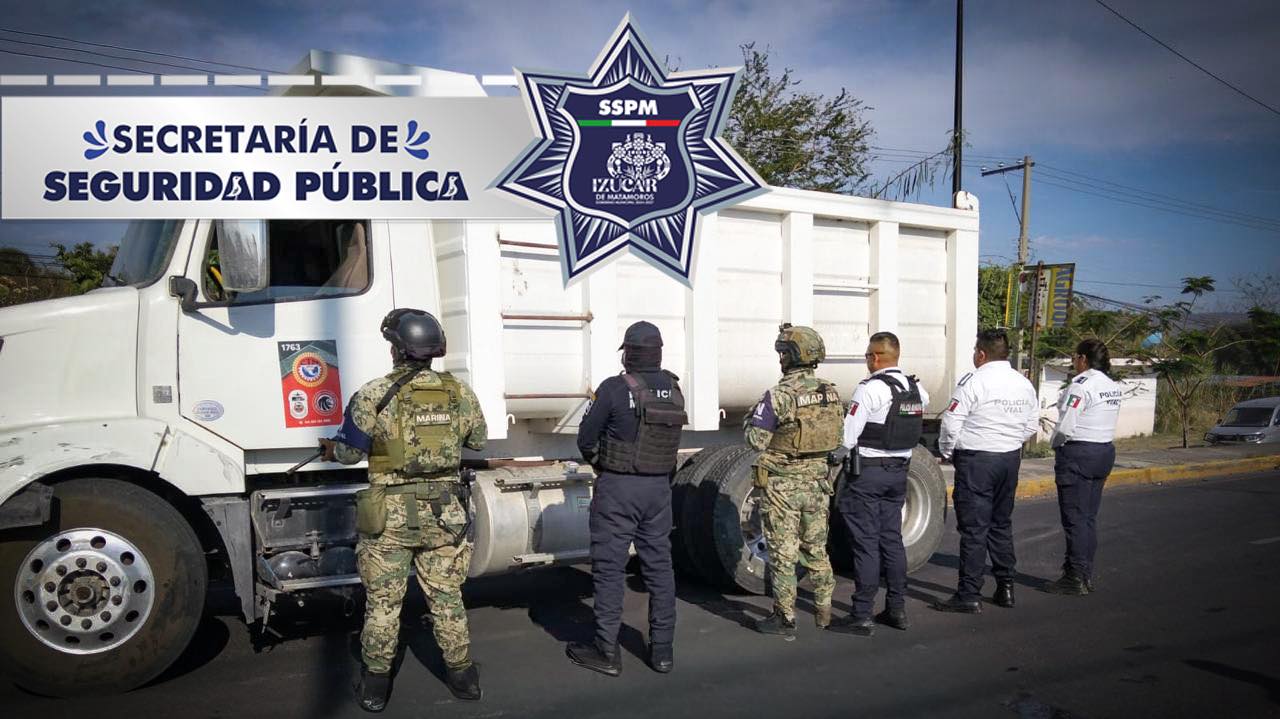 Accidente destapa camión robado en la Izúcar–Atlixco; hay un lesionado