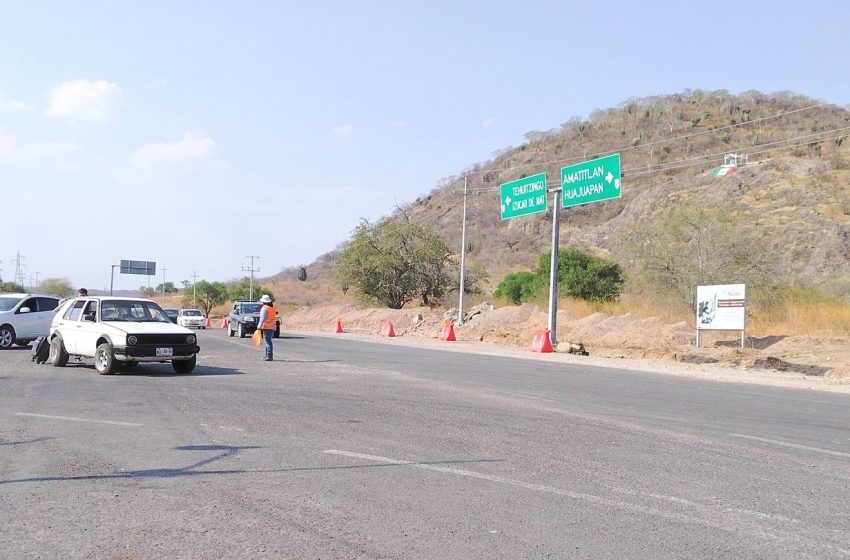 Avanzan trabajos en la carretera 190 de la mixteca