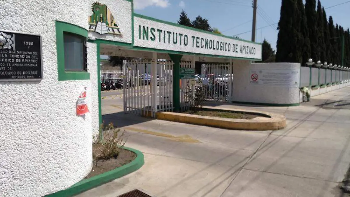 Amenaza en baños provoca evacuación de mil alumnos en Tlaxcala