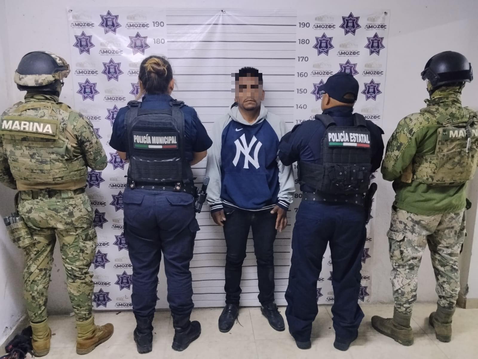 Mujer es rescatada de agresión por su esposo en Amozoc