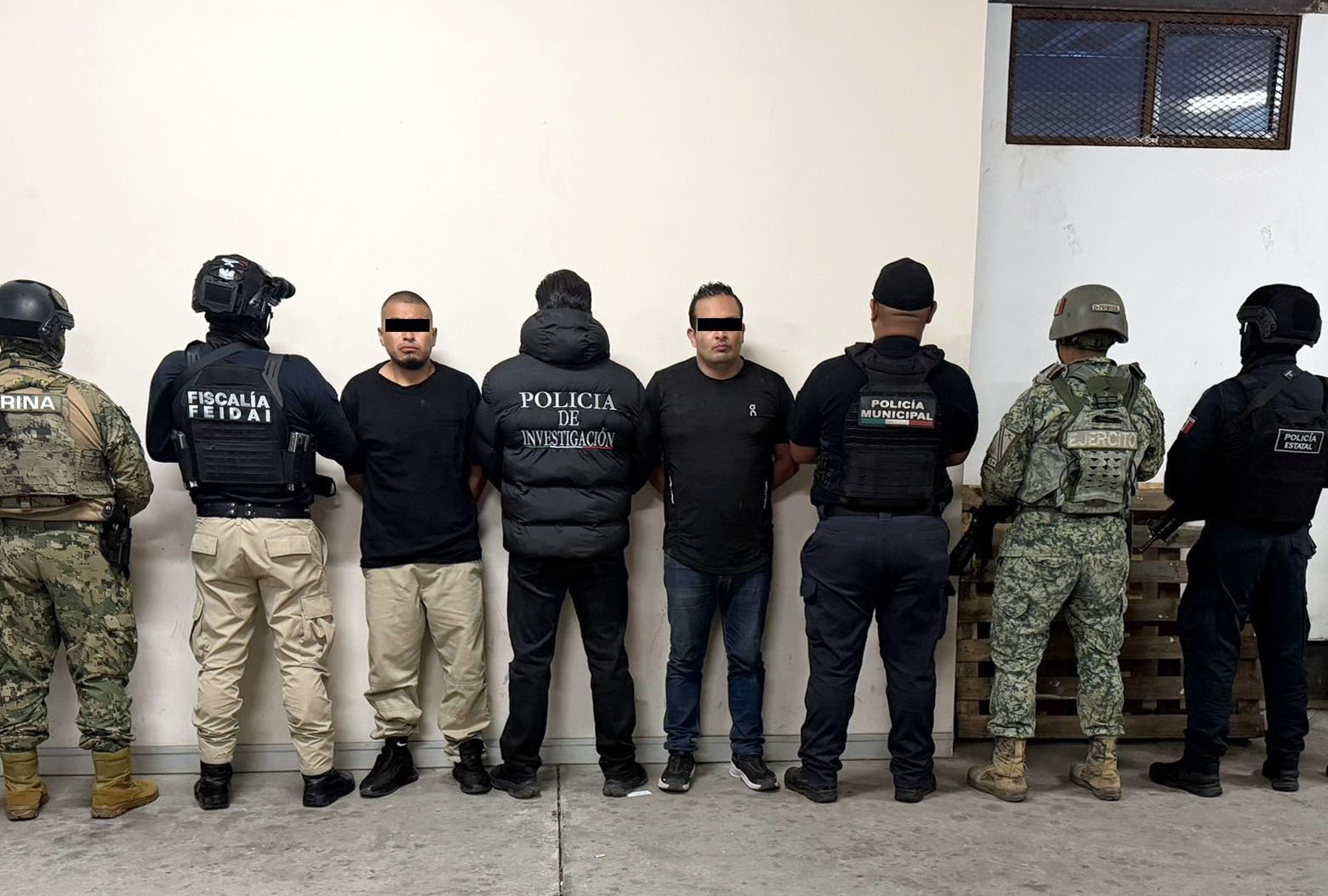 Cae presunto jefe criminal en Tianguismanalco; iba con cómplice y vehículo robado