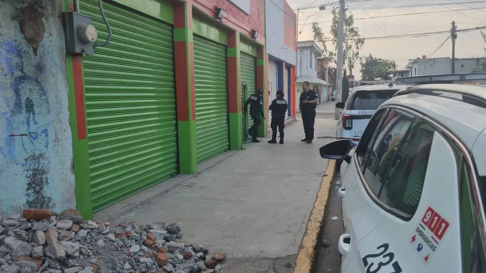 Roban tienda 3B en Guadalupe Hidalgo; delincuentes ingresaron por la azotea