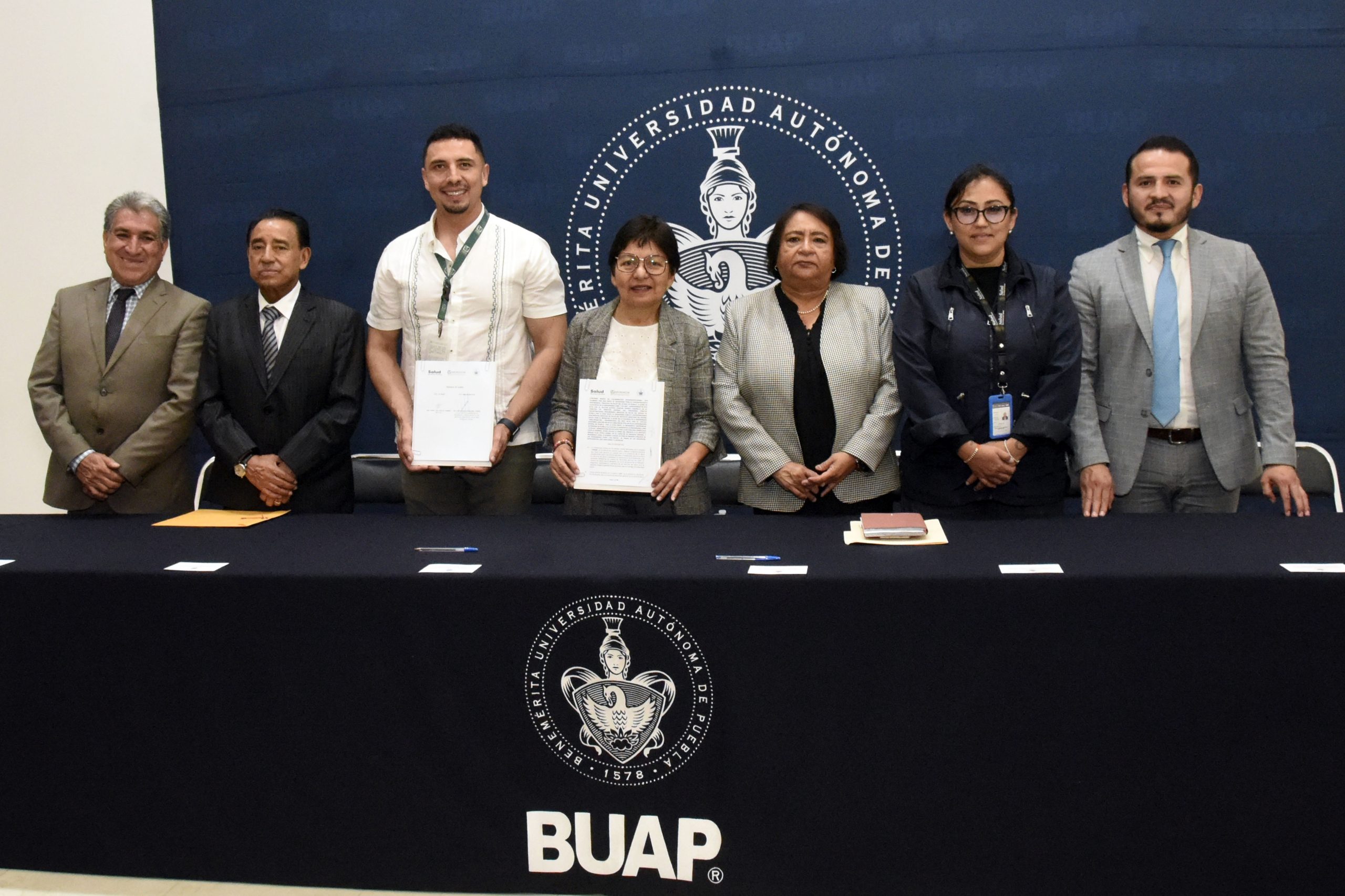 BUAP, IMSS Bienestar y Salud Puebla fortalecen la formación de profesionales médicos