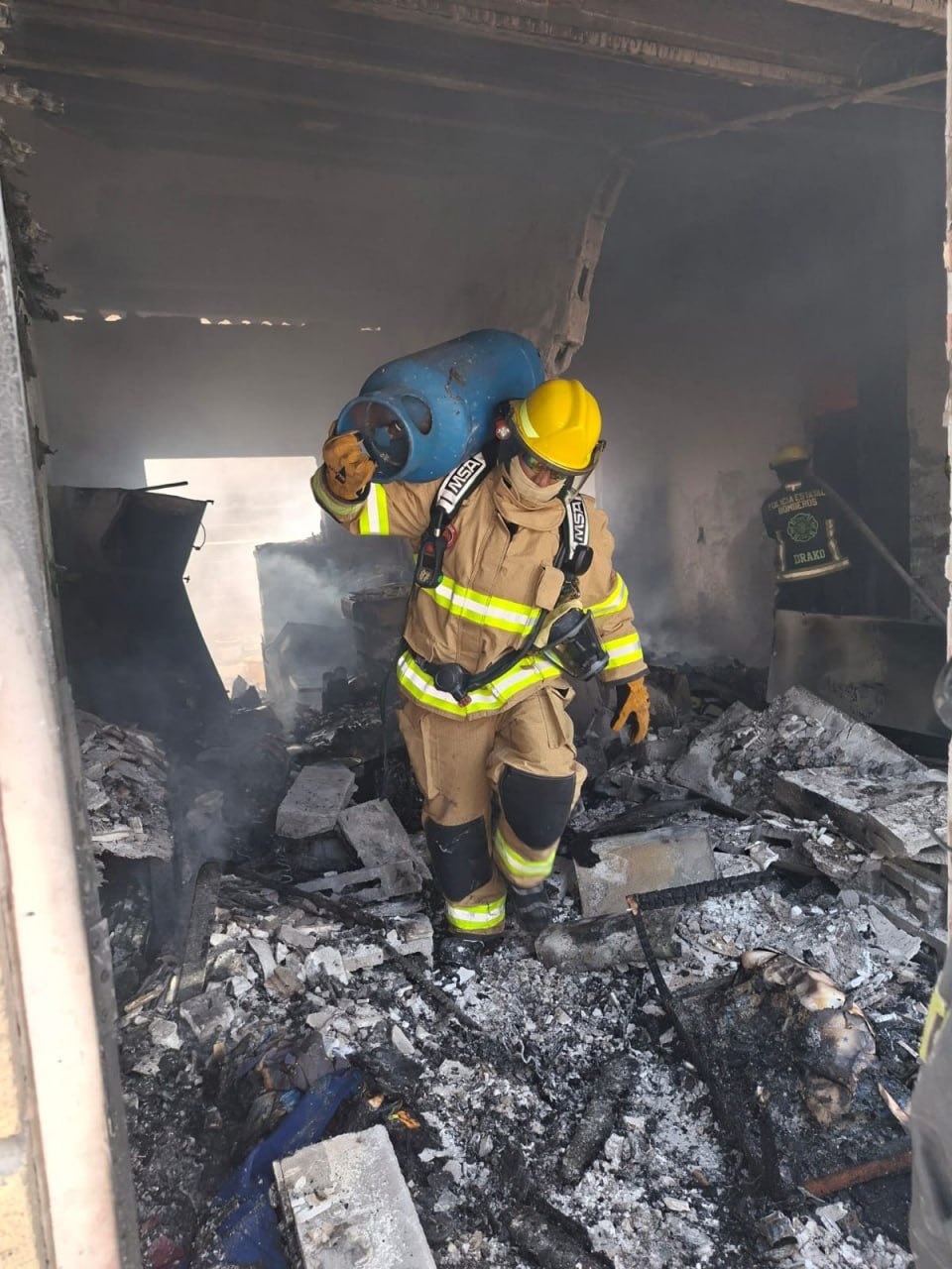 Explosión por fuga de combustible en Geovillas del Sur; hay 4 lesionados