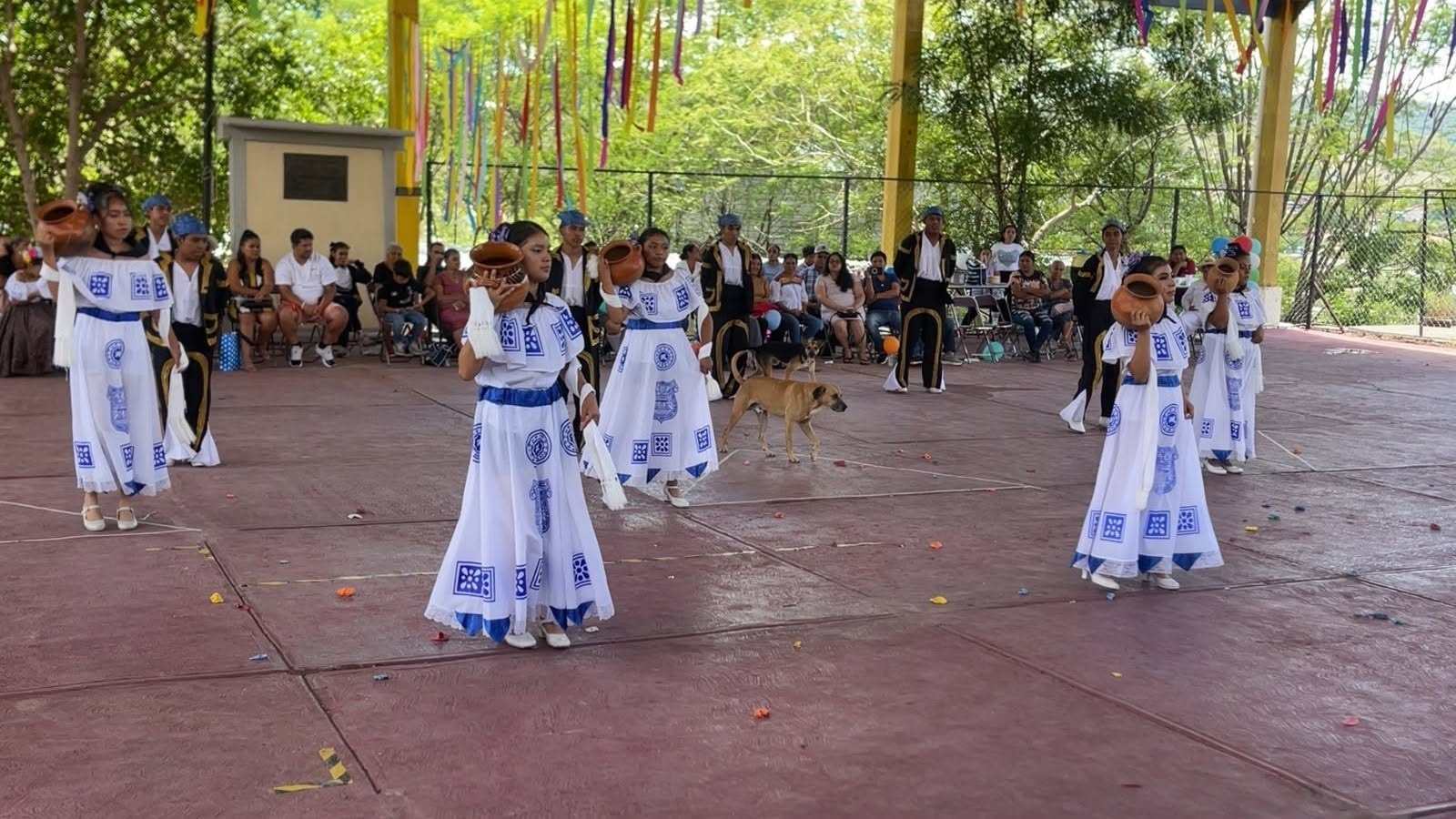Promueve Maru Meza la convivencia familiar   en Tulcingo de Valle