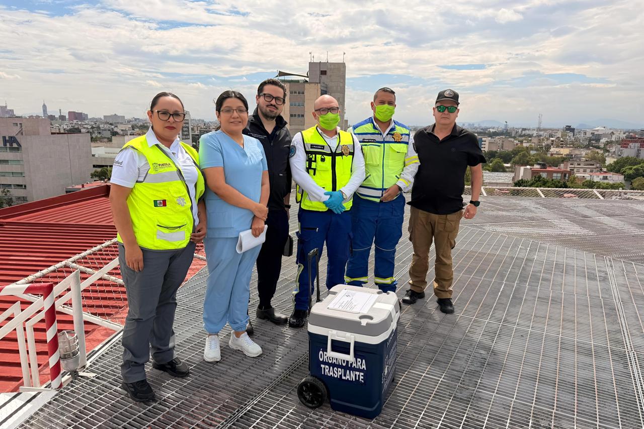 Contra reloj: trasladan hígado donado de Puebla a la capital del país