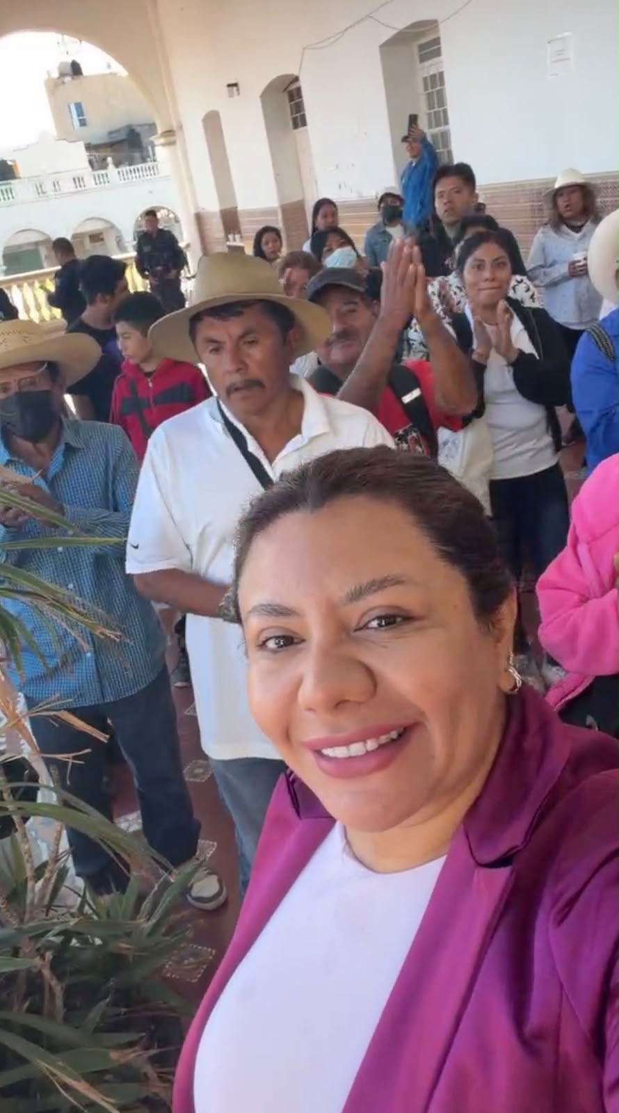 En medio de conflicto,  Lupita Bárcenas prioriza  el diálogo con regidores        y manifestantes